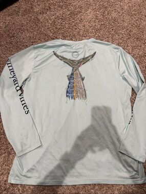 Vineyard Vines Performance Light Blue Long-Sleeve Graphic Fish Tail Tee